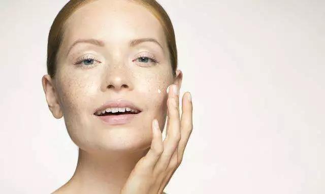 你要知道，沒(méi)有曬斑更好看！