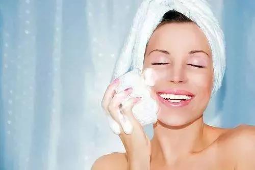 洗面奶都選不對(duì)，你這臉白洗了！